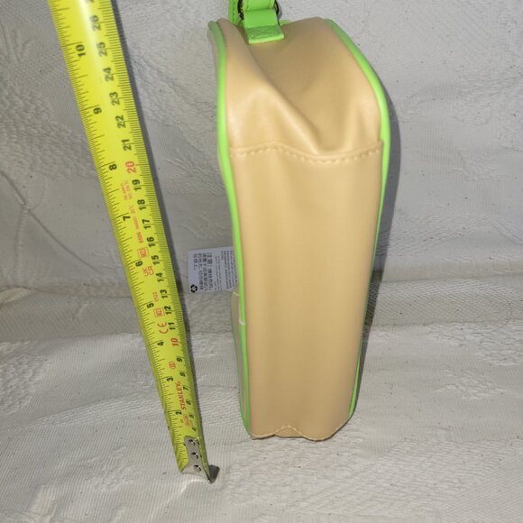 New! Disney Tinker Bell Epcot World Showcase UK Crossbody Purse - Picture 7 of 17